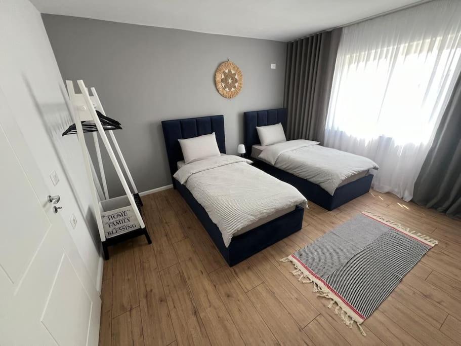 Modern Apt Near City Centre Шкодер Екстер'єр фото