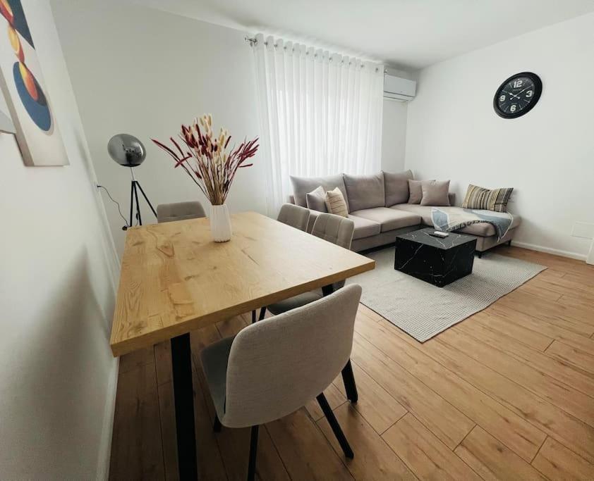 Modern Apt Near City Centre Шкодер Екстер'єр фото